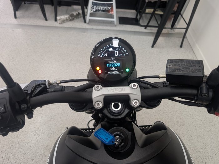 2023 Triumph TRIDENT 660 Black