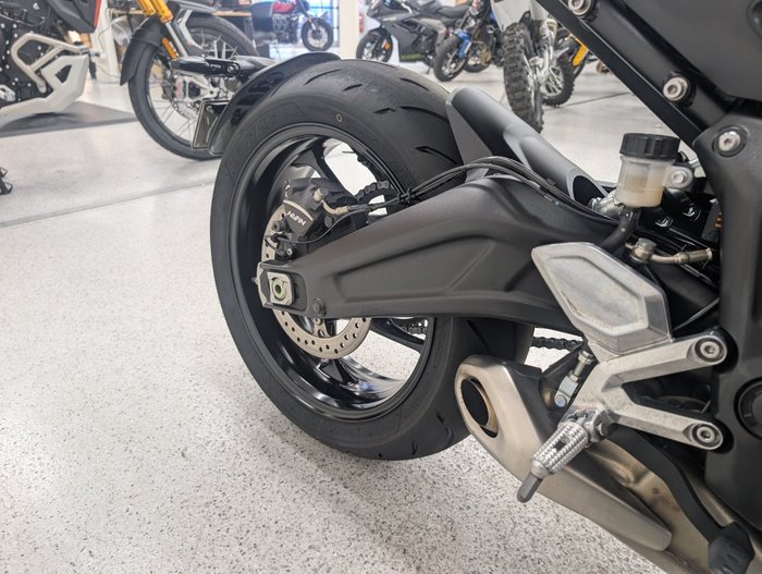 2023 Triumph TRIDENT 660 Black
