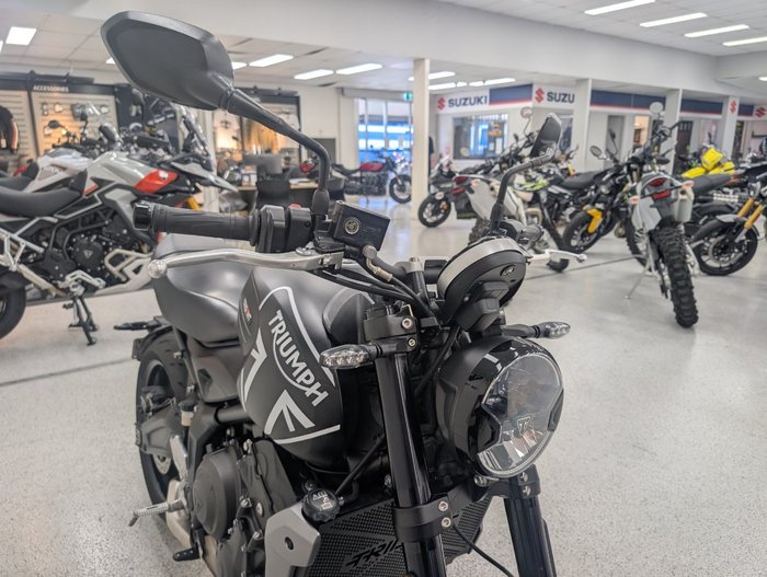 2023 Triumph TRIDENT 660 Black