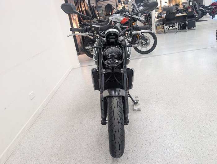 2023 Triumph TRIDENT 660 Black