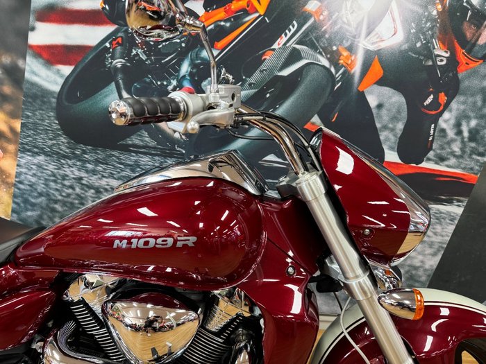 2018 Suzuki VZR 1800 BOULEVARD (M109R) MAROON