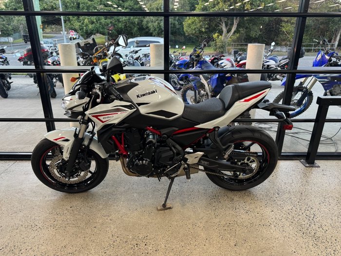 2022 Kawasaki Z650L (LAMS) WHITE