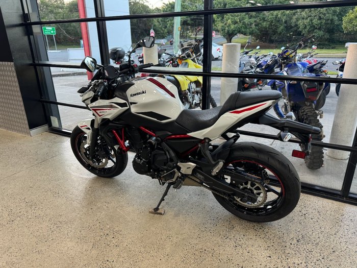 2022 Kawasaki Z650L (LAMS) WHITE