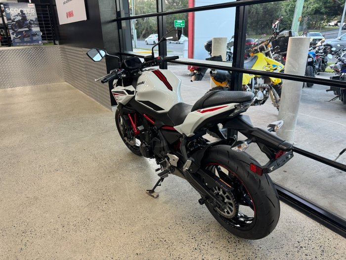 2022 Kawasaki Z650L (LAMS) WHITE