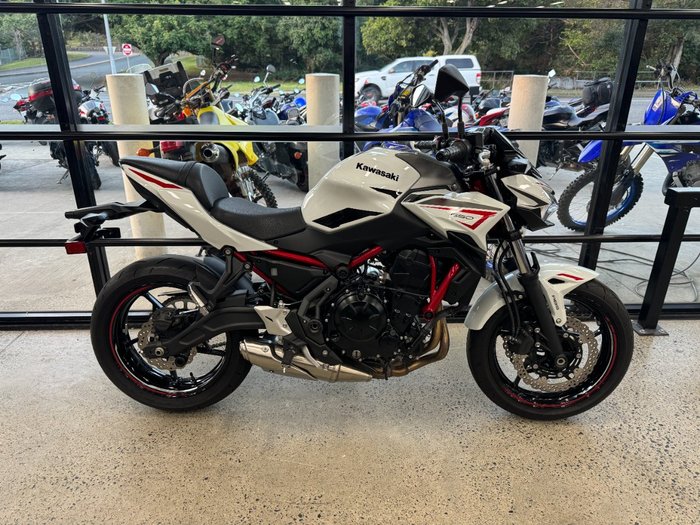2022 Kawasaki Z650L (LAMS) WHITE