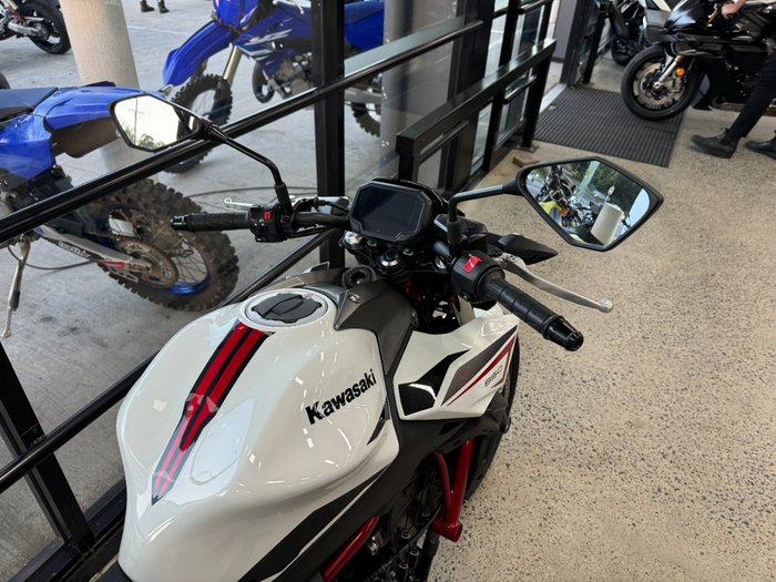 2022 Kawasaki Z650L (LAMS) WHITE