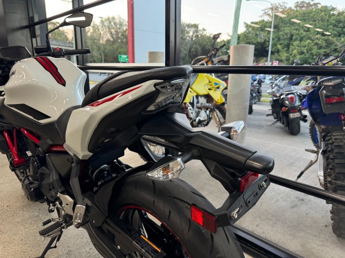 2022 Kawasaki Z650L (LAMS) WHITE