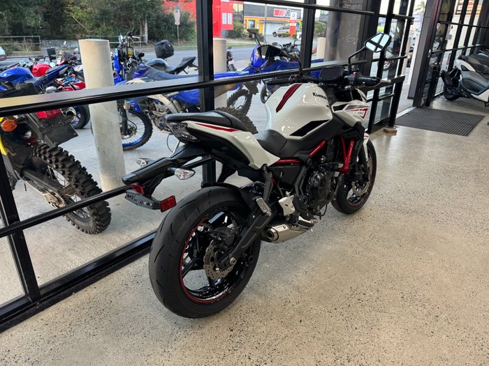 2022 Kawasaki Z650L (LAMS) WHITE