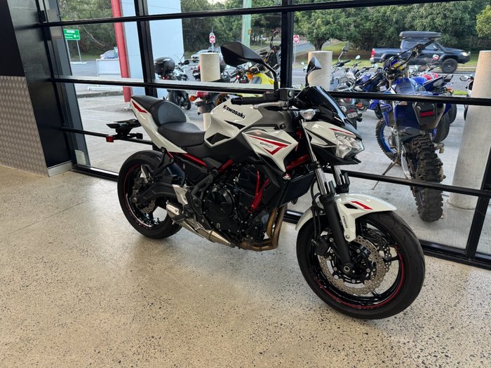2022 Kawasaki Z650L (LAMS) WHITE