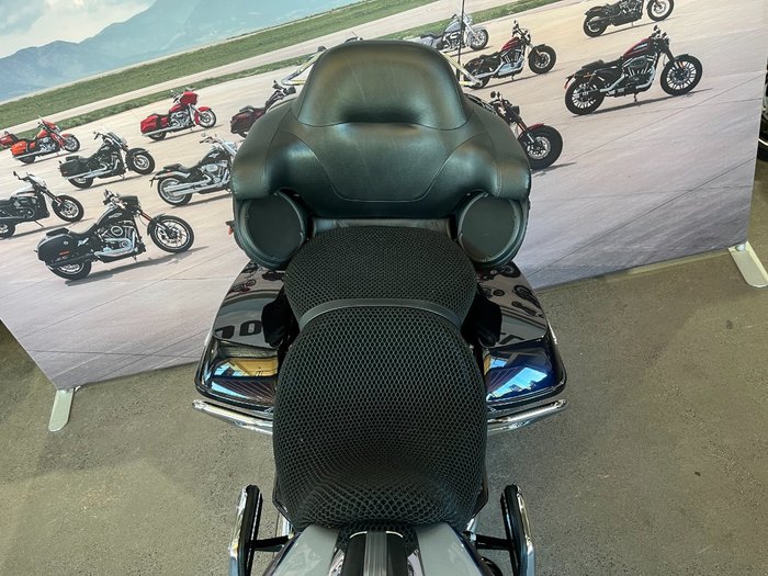 2020 Harley-davidson FLHTK ULTRA LIMITED Midnight Blue/Barracuda Silver