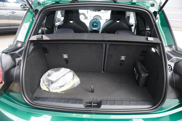 2025 MINI Cooper SE Favoured