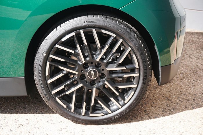 2025 MINI Cooper SE Favoured