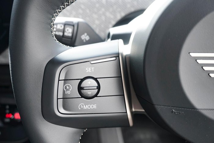 2025 MINI Cooper SE Favoured