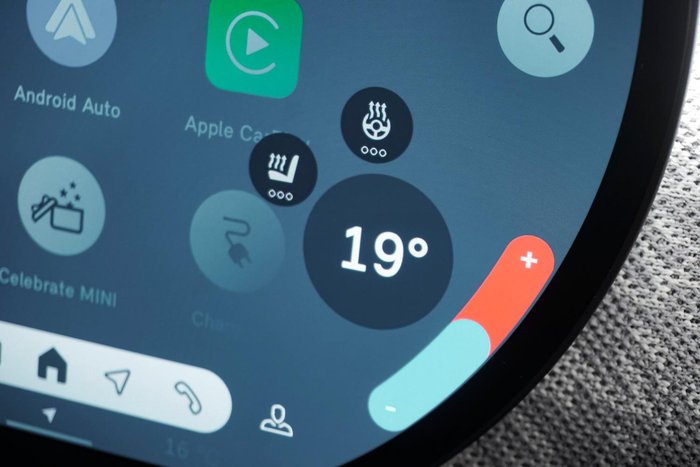 2025 MINI Cooper SE Favoured