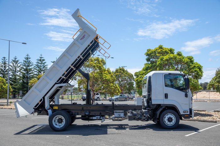 2024 Isuzu F Series FSR140/120-260 Tipper White