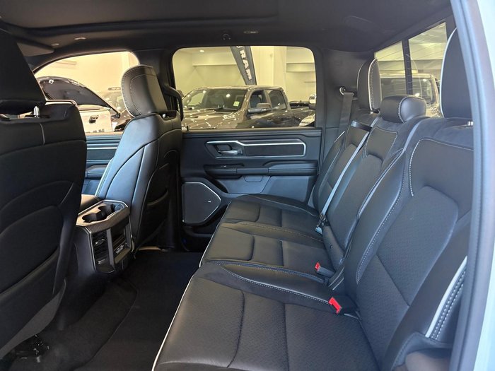 2025 RAM 1500 Laramie Sport Hurricane SO RamBox DT MY25 4X4 Dual Range Bright White