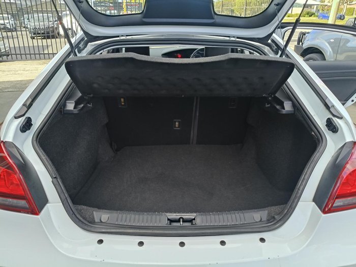 2017 MG MG6 PLUS Core Mountain White