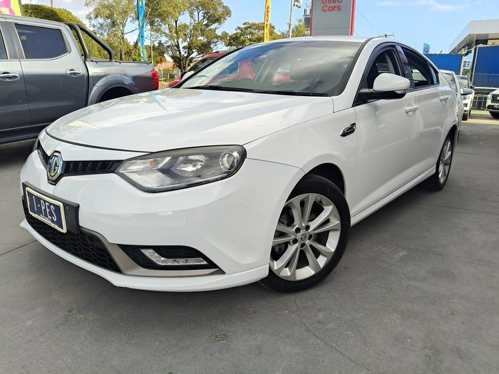 2017 MG MG6 PLUS Core Mountain White