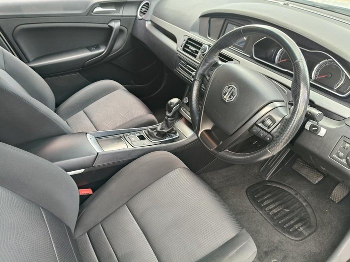 2017 MG MG6 PLUS Core Mountain White