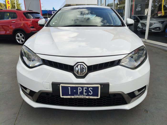 2017 MG MG6 PLUS Core Mountain White