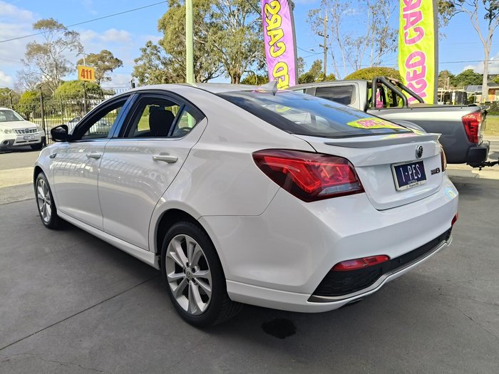 2017 MG MG6 PLUS Core Mountain White