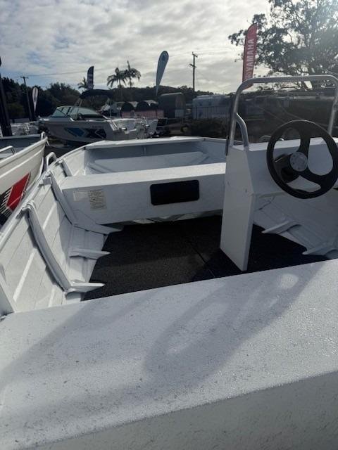 2025 QUINTREX F390 Explorer
