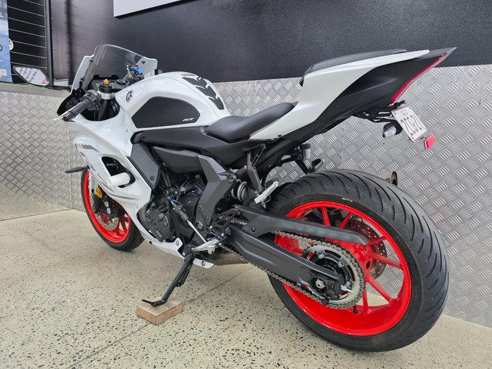2023 Yamaha YZF-R7LA WHITE
