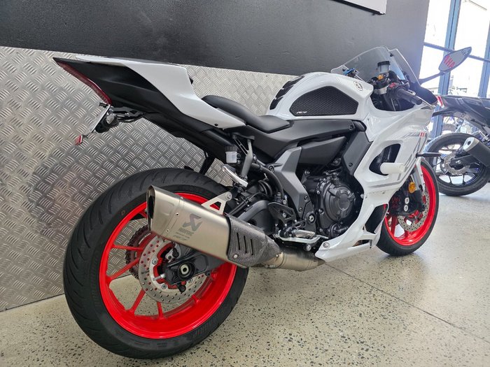 2023 Yamaha YZF-R7LA WHITE
