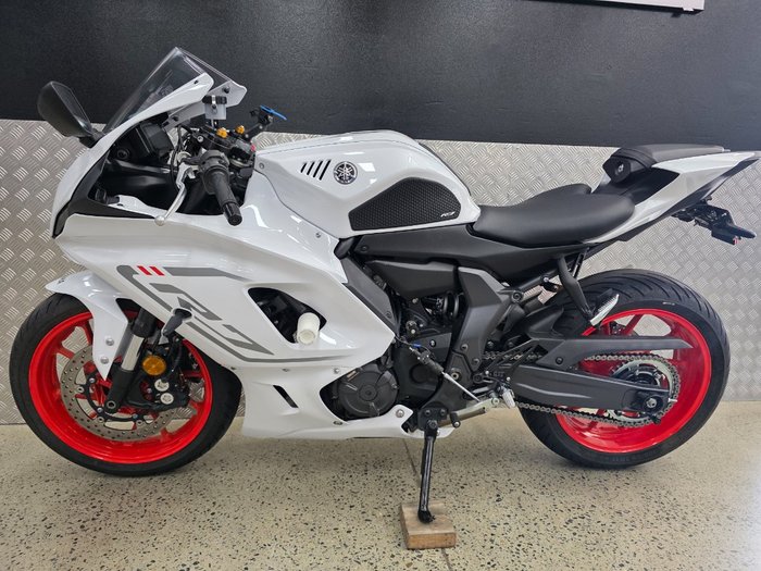 2023 Yamaha YZF-R7LA WHITE
