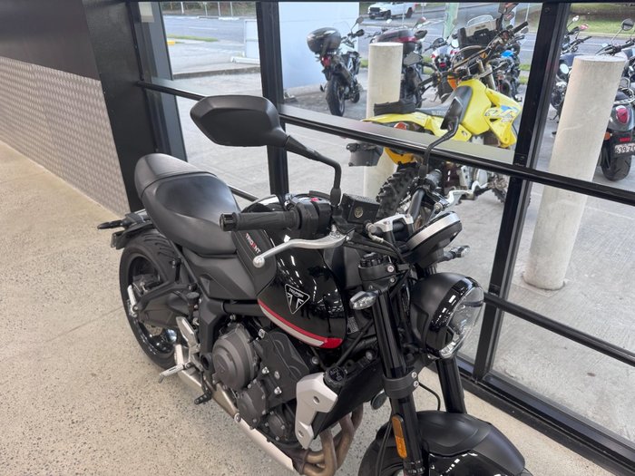 2022 Triumph TRIDENT 660 BLACK