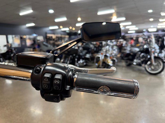 2017 Harley-davidson FLSTC HERITAGE SOFTAIL CLASSIC Black