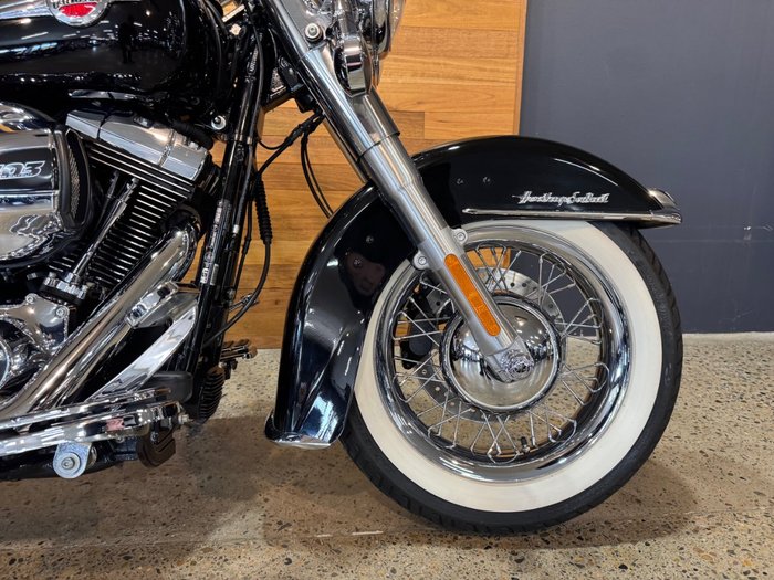 2017 Harley-davidson FLSTC HERITAGE SOFTAIL CLASSIC Black