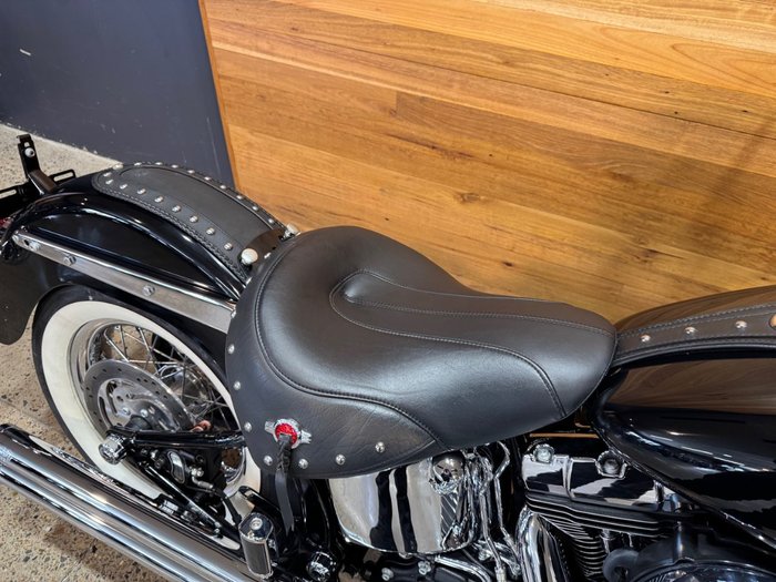 2017 Harley-davidson FLSTC HERITAGE SOFTAIL CLASSIC Black