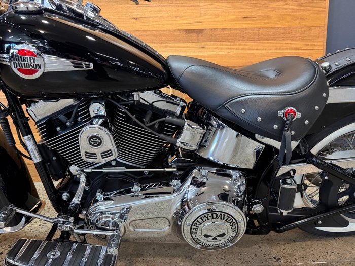 2017 Harley-davidson FLSTC HERITAGE SOFTAIL CLASSIC Black