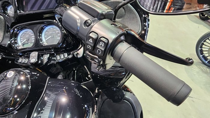 2024 Harley-davidson FLTRK ROAD GLIDE LIMITED (114) Vivid Black