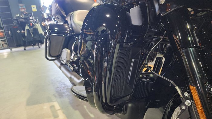 2024 Harley-davidson FLTRK ROAD GLIDE LIMITED (114) Vivid Black