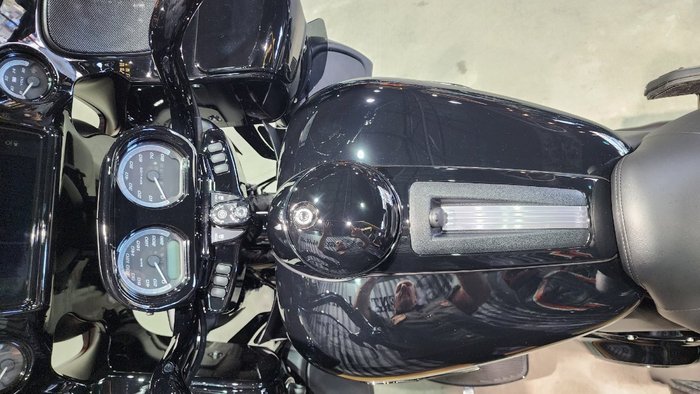 2024 Harley-davidson FLTRK ROAD GLIDE LIMITED (114) Vivid Black