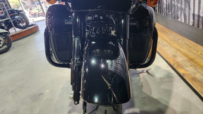 2024 Harley-davidson FLTRK ROAD GLIDE LIMITED (114) Vivid Black