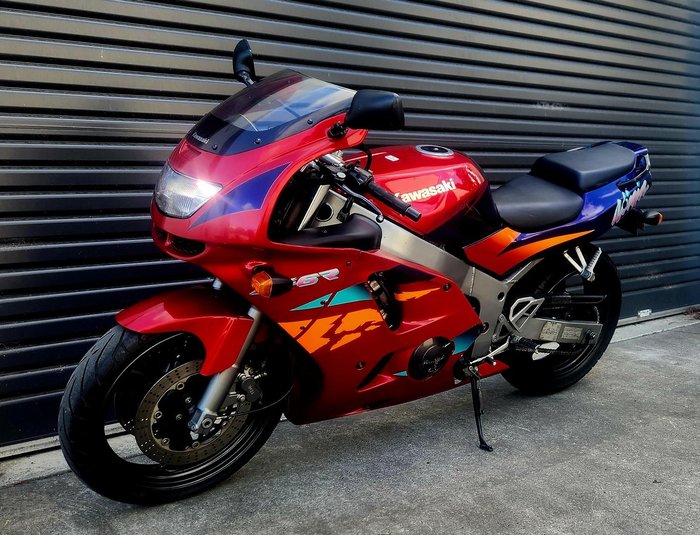 1996 Kawasaki Ninja ZX-6R (ZX600) Ninja Red