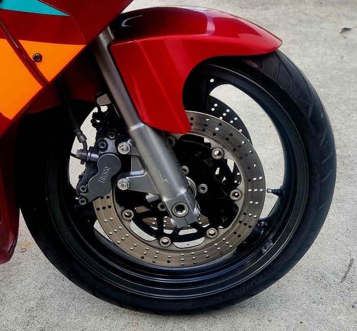 1996 Kawasaki Ninja ZX-6R (ZX600) Ninja Red
