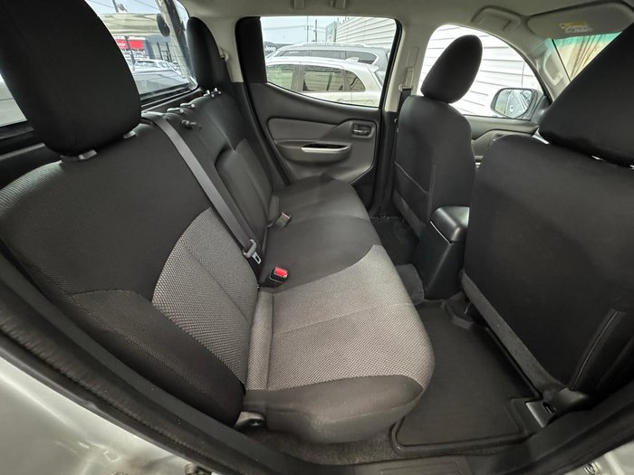 2016 Mitsubishi Triton GLS
