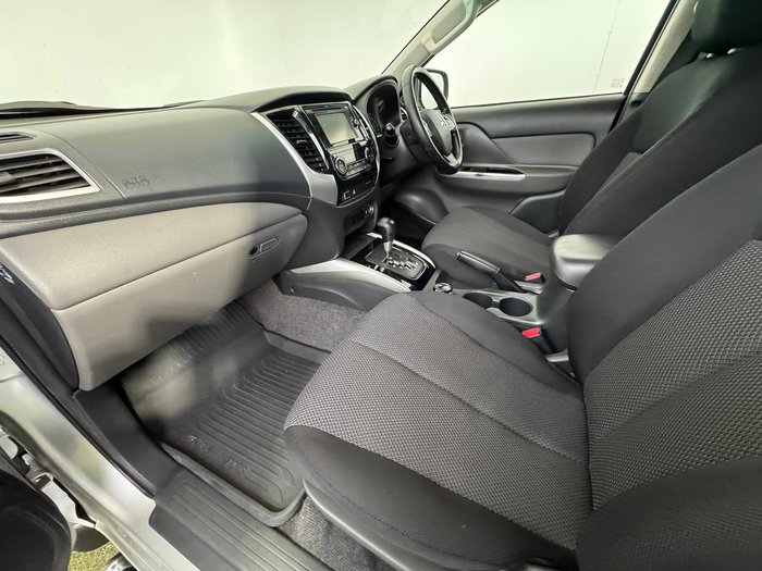 2016 Mitsubishi Triton GLS