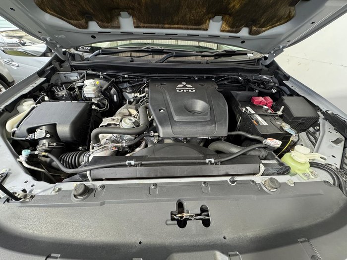 2016 Mitsubishi Triton GLS