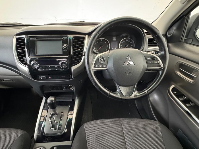 2016 Mitsubishi Triton GLS