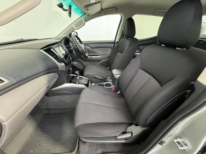2016 Mitsubishi Triton GLS
