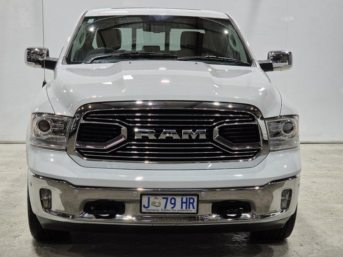 2020 RAM 1500 Laramie DS MY19 4X4 Dual Range Bright White
