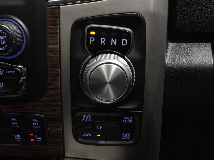 2020 RAM 1500 Laramie DS MY19 4X4 Dual Range Bright White
