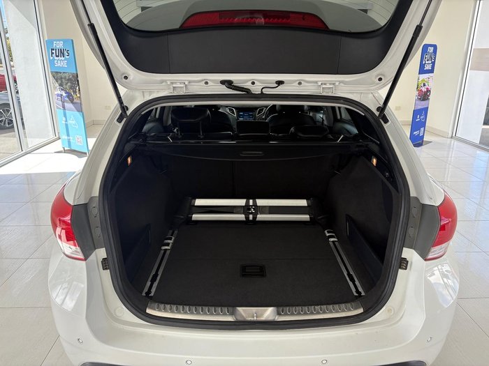 2013 Hyundai i40 Elite VF2 Creamy White