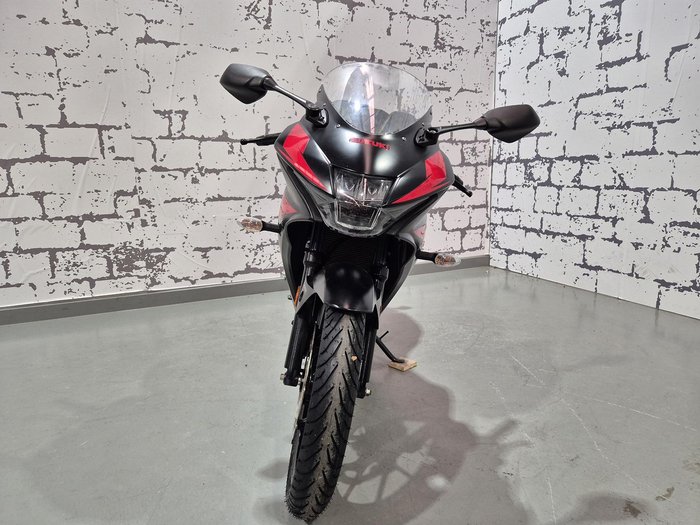 2018 Suzuki GSX-R125 (GSX-R125A) GSX-R Black
