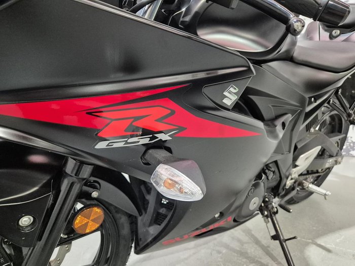 2018 Suzuki GSX-R125 (GSX-R125A) GSX-R Black
